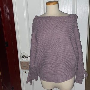 Beautiful knit side lace sweater